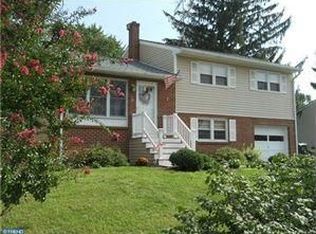 210 Ellsworth Dr, Newark, DE 19711