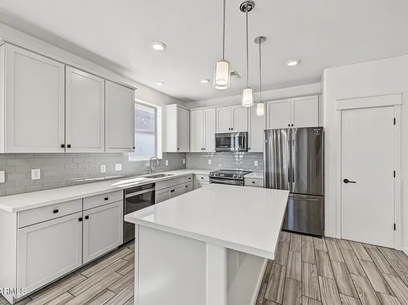 300 N GILA SPRINGS Boulevard #111, Chandler, AZ 85226