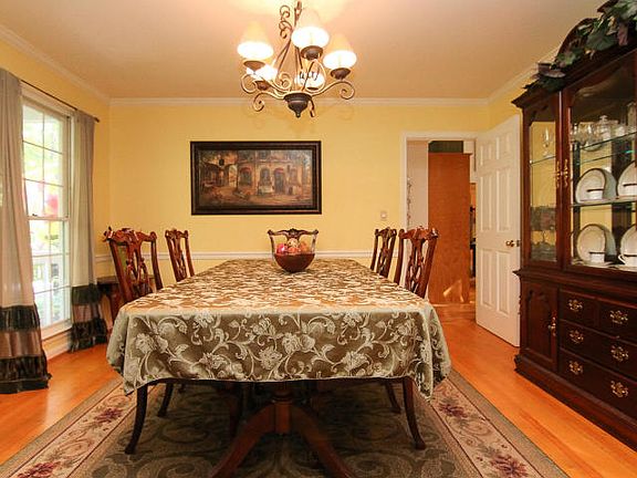 5th image of 1914 Laurel Mountain Dr