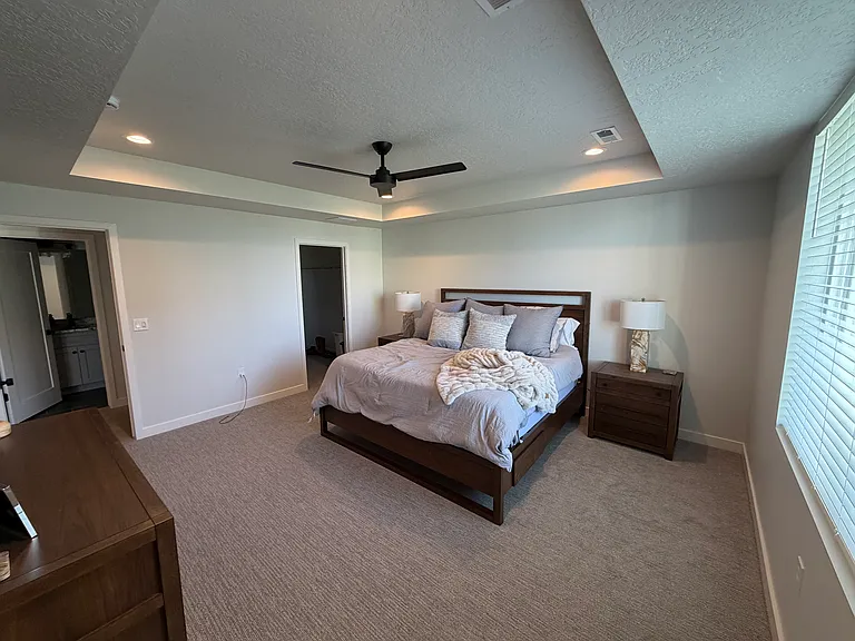 1014 W Netleaf St #B — Photo 8