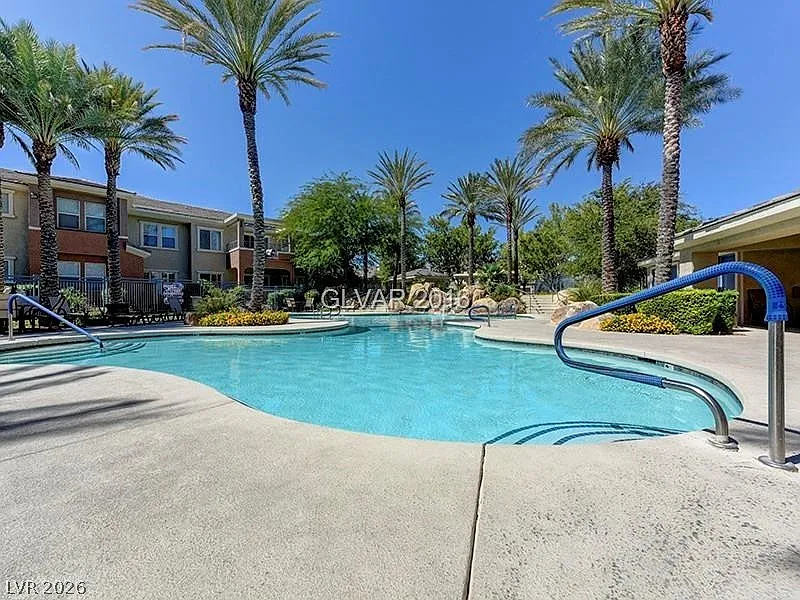 2 bed, 2.0 bath, 1671 sqft, $2,250 — Photo 2
