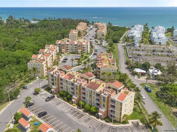 Mediania Alta Villas Del Mar Beach Resort #H404, Loiza, PR 00772