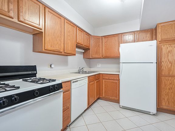 5th image of 1477 N Winslowe Dr APT 101