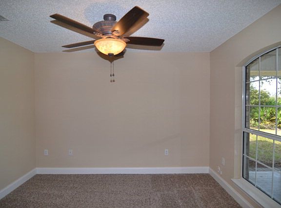4th image of 48 Louisiana Dr