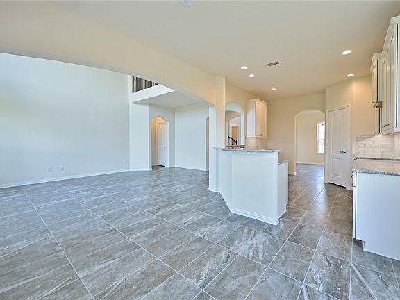 5th image of 1810 Benbrook Hollow Ln