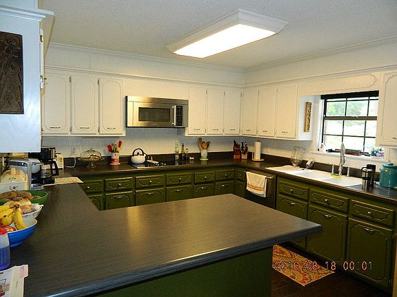2nd image of 3 Craigwood Ln
