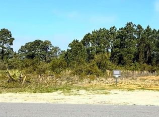 2756 Bay St, Gulf Breeze, FL 32563