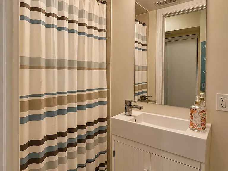 4 Cove Ct #205 — Photo 13
