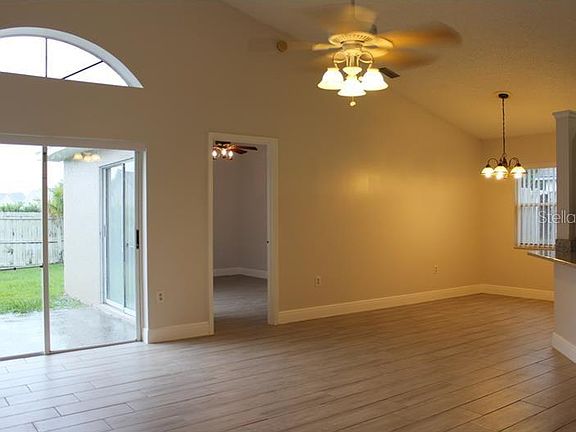 5th image of 1713 Boxeney Dr #4