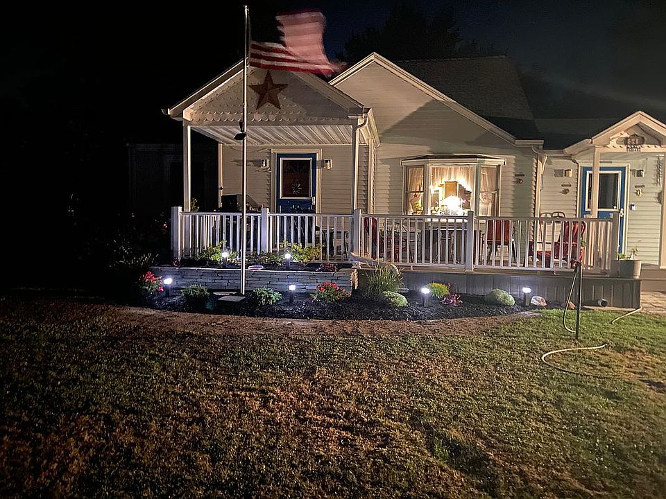 Vinyl Deck added 2020