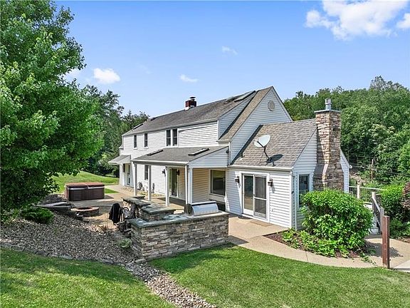 3rd image of 6050 Walton Rd