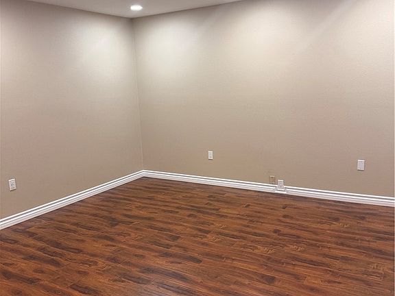 4th image of 26097 Allentown Dr