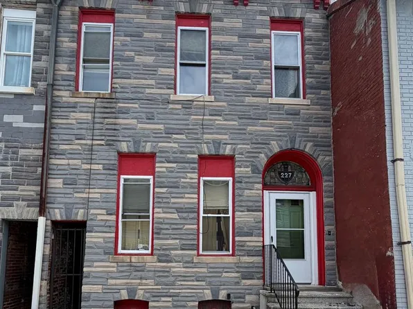 227 N 10th St, Reading, PA 19601
