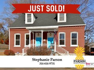 330 Morgan St, Saint Charles, MO 63301
