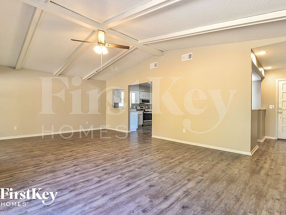 4th image of 7525 Armand Cir
