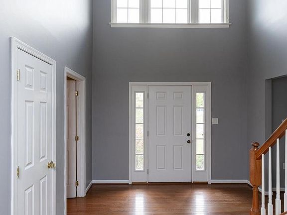5th image of 102 Blackpowder Ct
