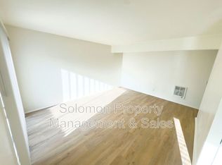 971 Postal Way APT B, Vista, CA 92083