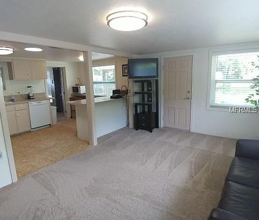 2nd image of 2053 Olentary St