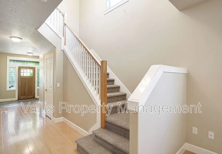 5164 Andresen St SE — Photo 28