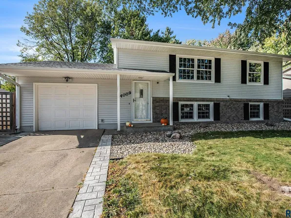4009 S Fairhall Ave, Sioux Falls, SD 57106
