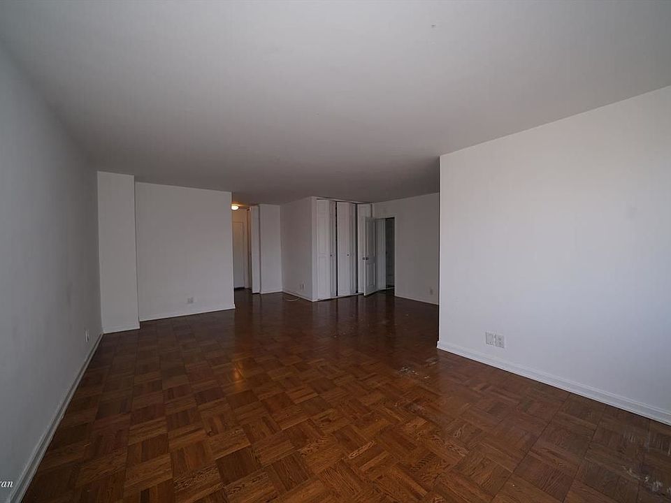 2nd image of 160 E 84th St APT 20A
