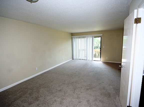 3rd image of 1850 Cypress St