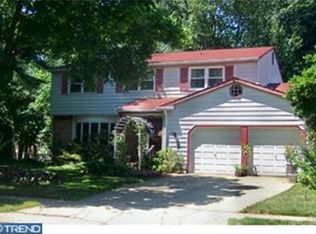 523 Cambridge Dr, Mount Laurel, NJ 08054