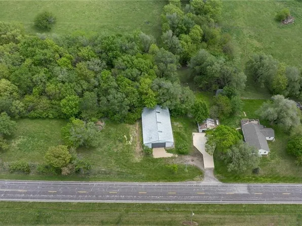 11787 State Route Cc, Savannah, MO 64485