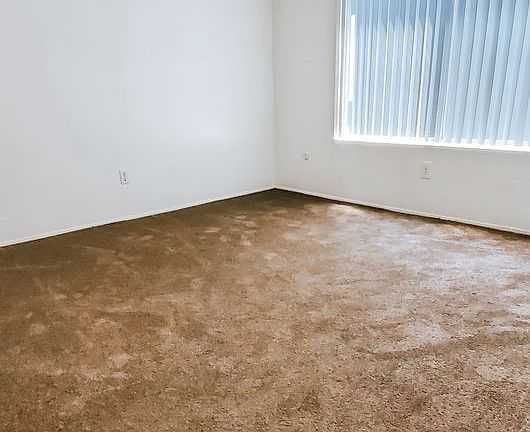 4th image of 4744 Hawley Blvd #7
