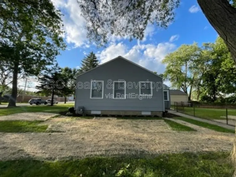 4315 Stanley Ave — Photo 22