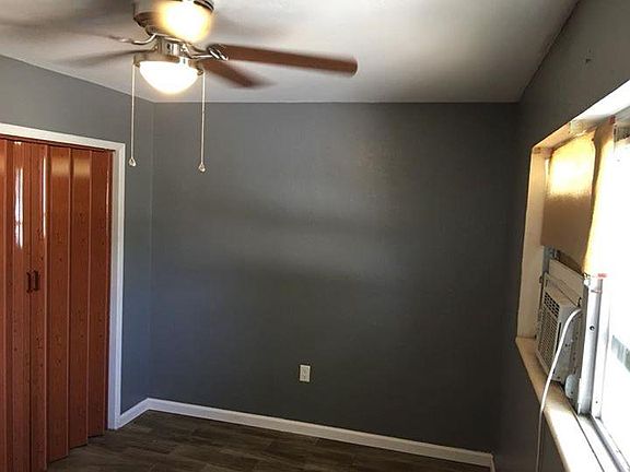 3rd image of 2334 Dora St