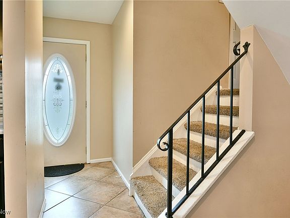 4th image of 3992 Allenwood Dr SE