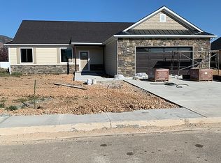 665 N 200 E, Henefer, UT 84033