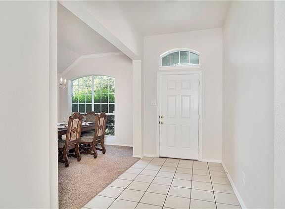 5th image of 4004 Sprucebark Dr