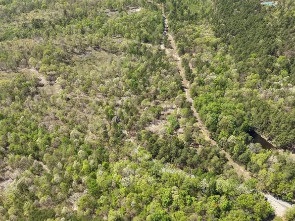 301 Chaparral Ln, Mena, AR 71953