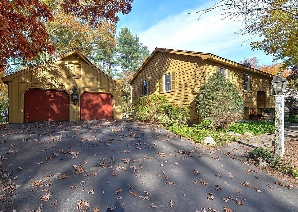 449 Underwood St, Holliston, MA 01746 Zillow
