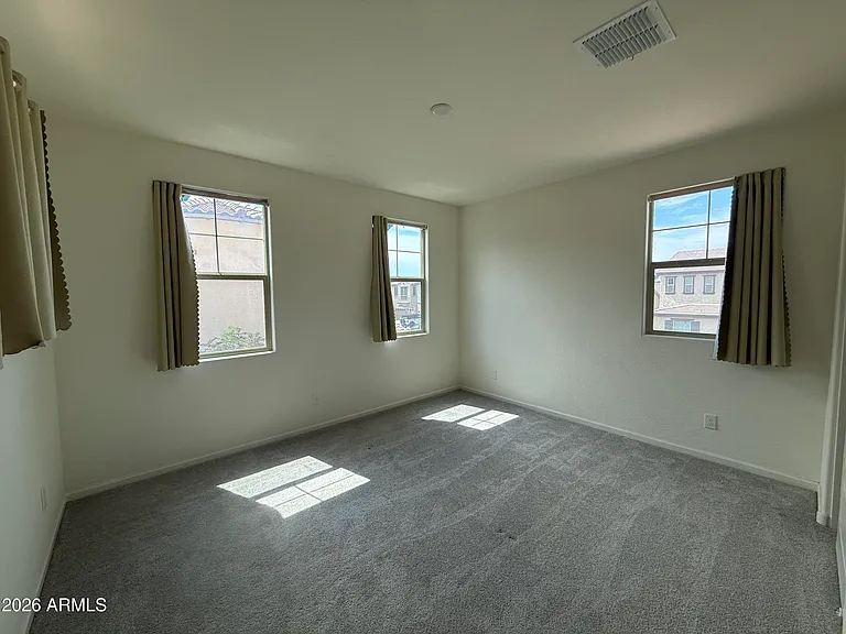 263 E Lantana Dr — Photo 33