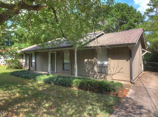 8944 Dorsey Rd, Riverdale, GA 30274