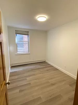 5th image of 3819 52nd St Floor 1