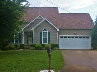 1303 Sunfield Dr, Clarksville, TN 37042