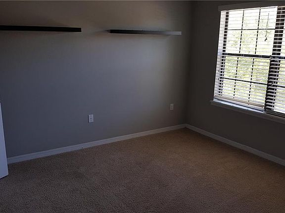 5th image of 16415 Kingletridge Ave
