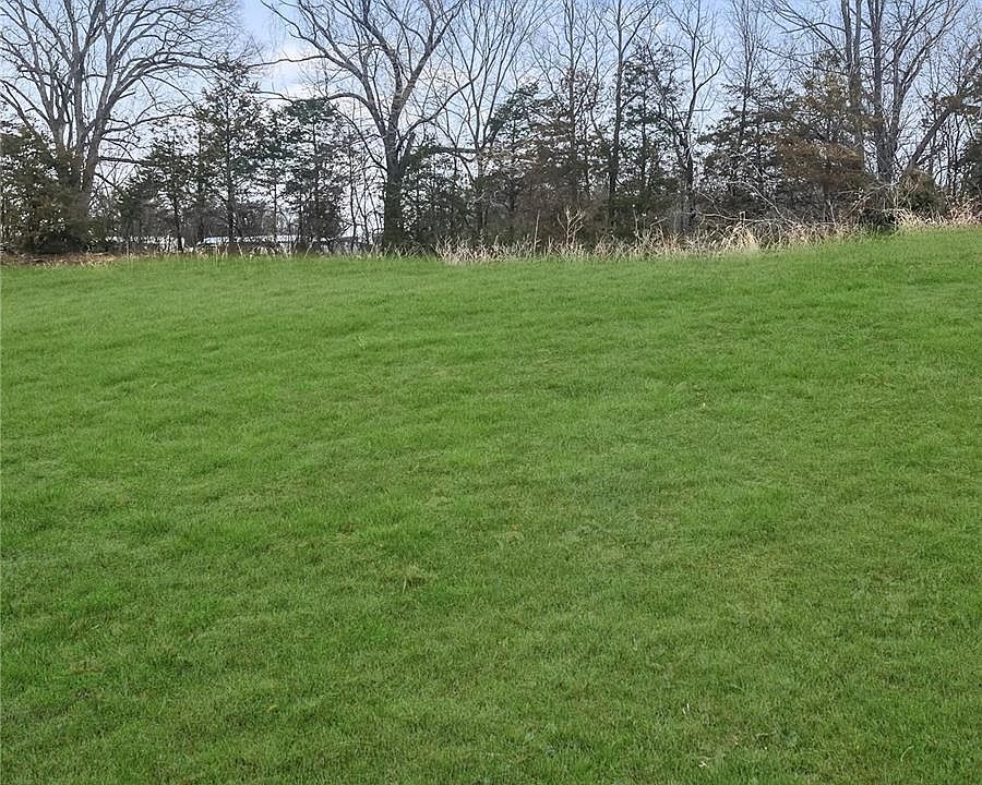 2nd image of 701 Shady Grove Dr #48