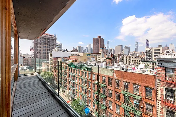 Sold by Nest Seekers International | media 11