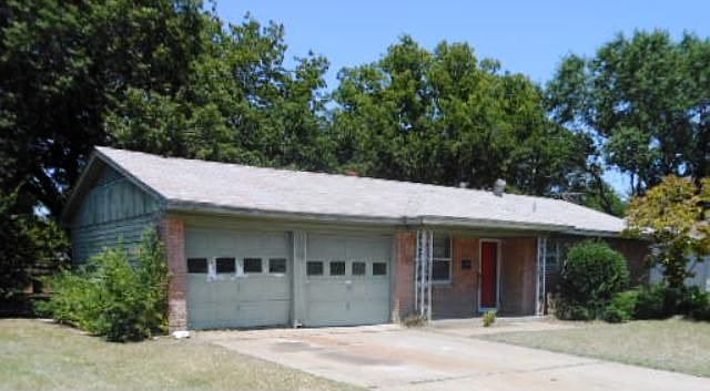 1st image of 945 Jadewood Dr