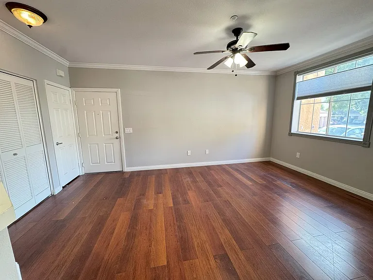 3840 Elijah Ct #811 — Photo 3