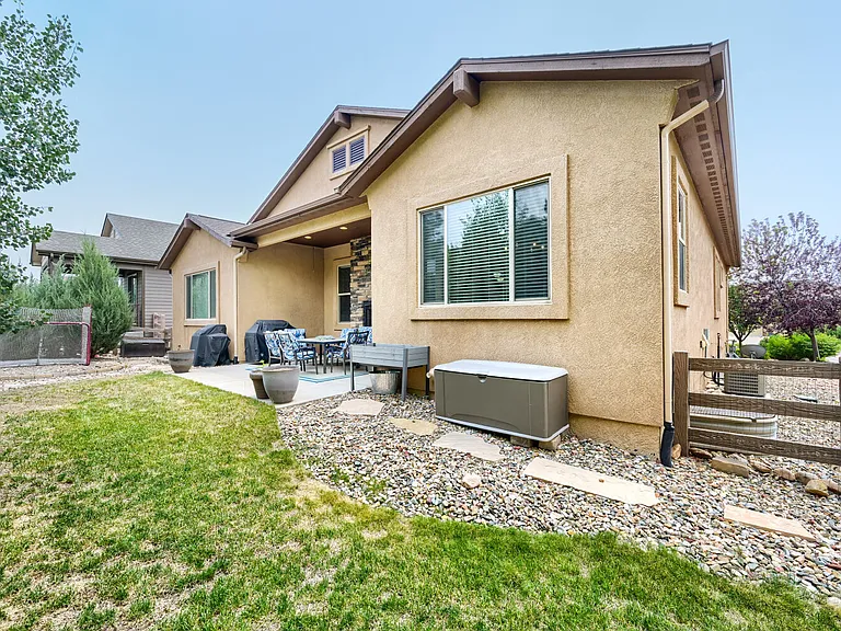 6134 Rennert Dr — Photo 31