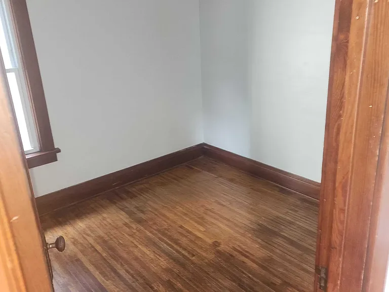 115 Grove St #1 — Photo 7