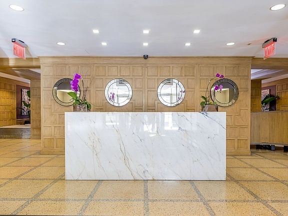 5th image of 305 E 86th St APT 6GW