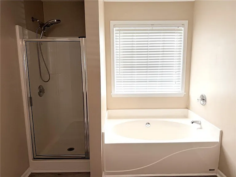 1210 Skylar Ridge Cir — Photo 20
