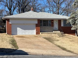 9113 Ranch Meadows Dr, Saint Louis, MO 63136